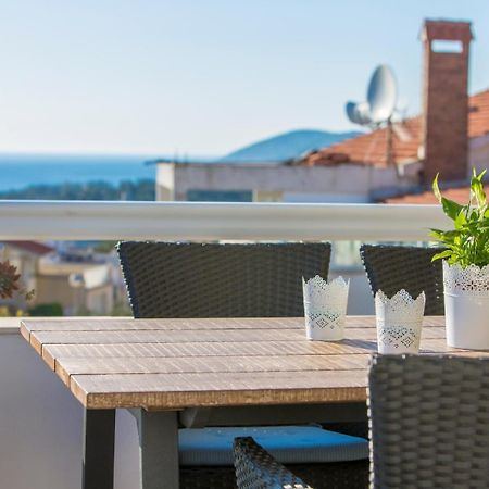 Peaceful Apartment With Beautiful View ฮวาร์ ภายนอก รูปภาพ