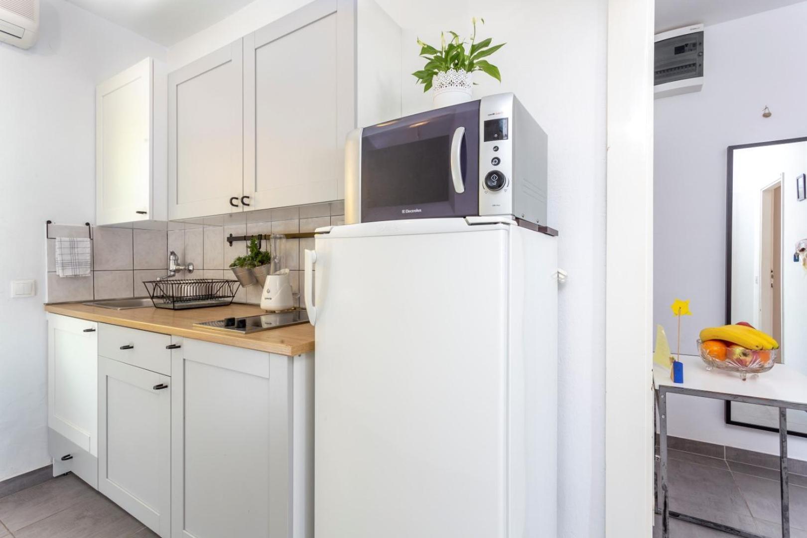 Peaceful Apartment With Beautiful View ฮวาร์ ภายนอก รูปภาพ
