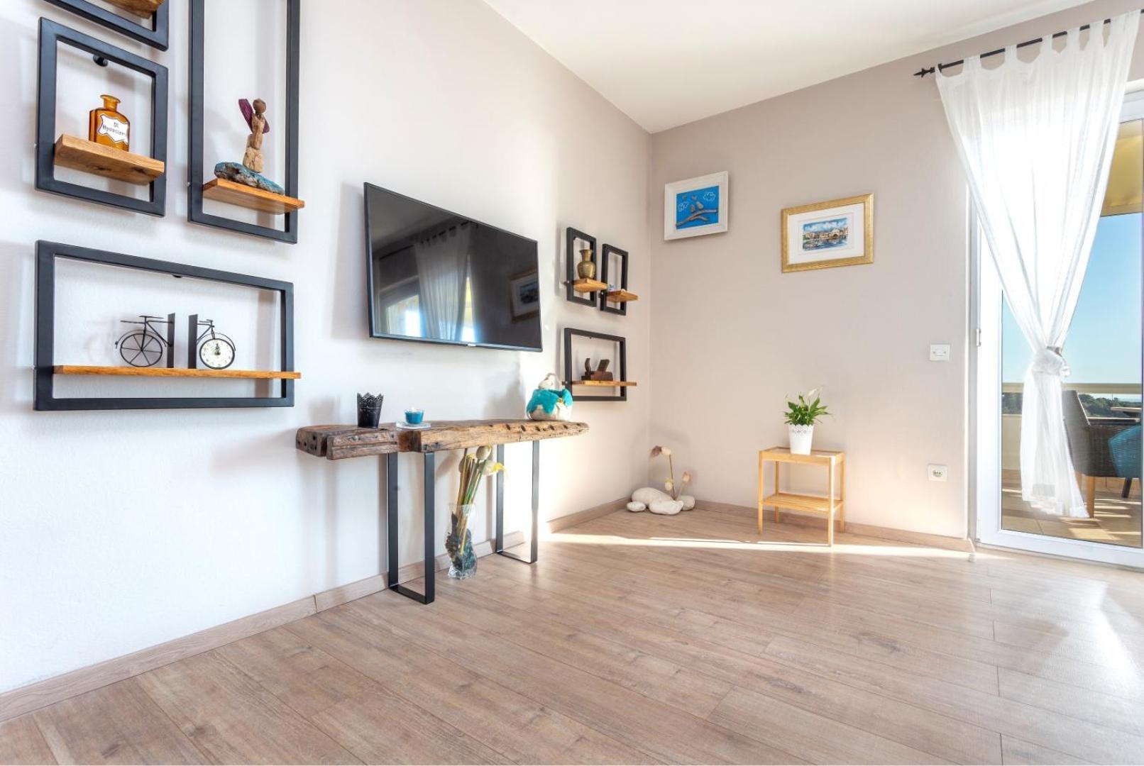 Peaceful Apartment With Beautiful View ฮวาร์ ภายนอก รูปภาพ